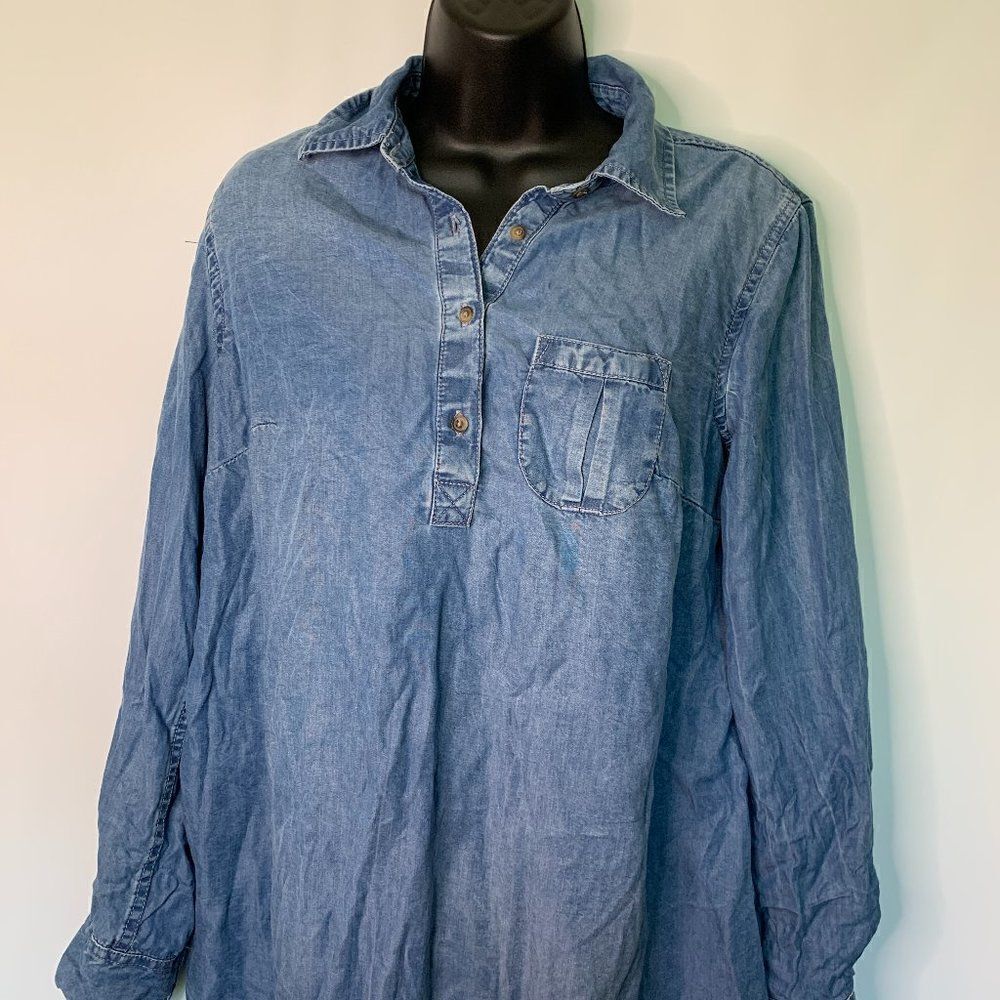 Liz Lange Maternity Denim Shirt - Picture 1 of 8